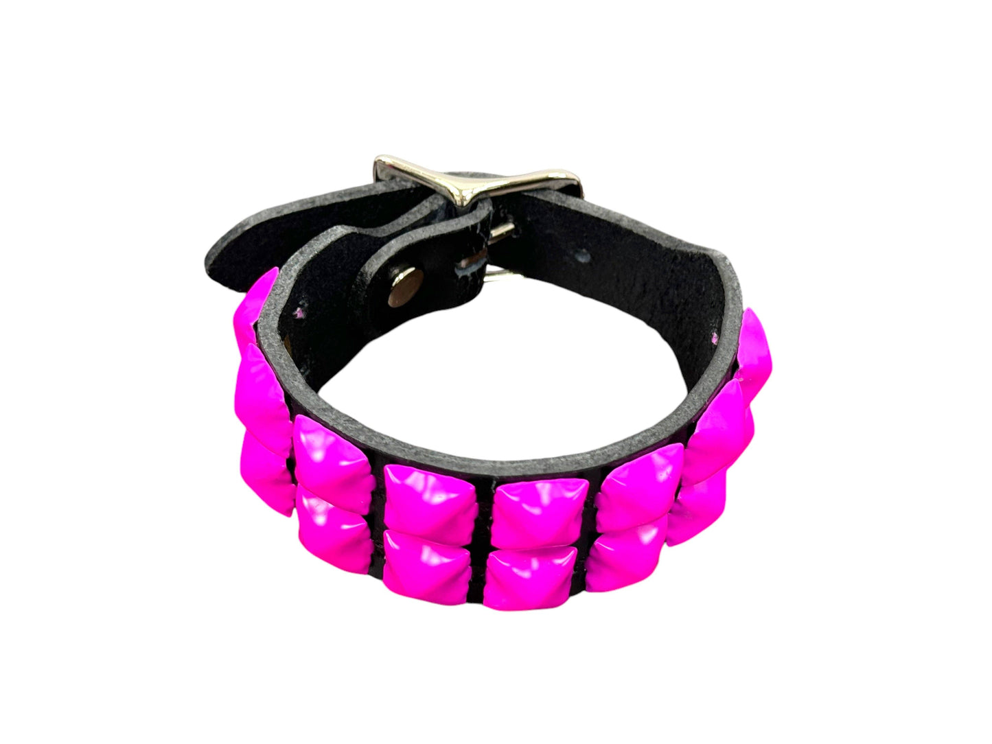 BC189 BUCKLE BRACELET WITH 2 ROW 1/2" PYRAMIDS