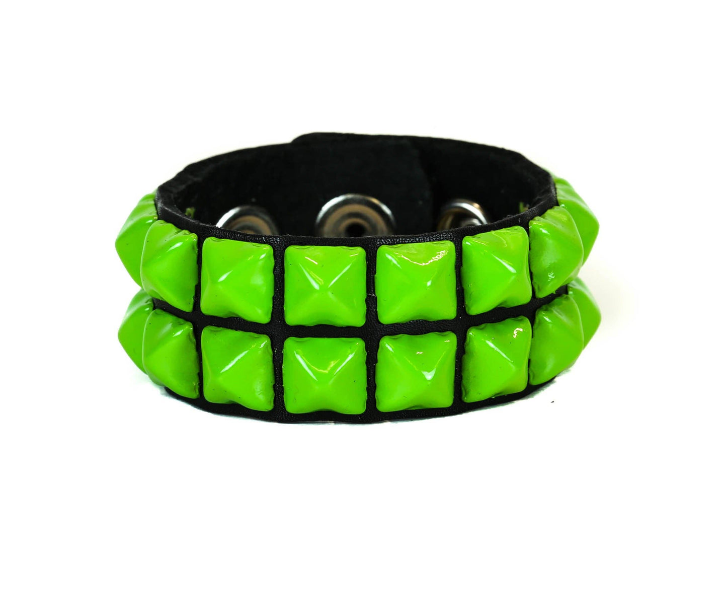 BC112 2 ROW 1/2" PYRAMID SNAP BRACELET