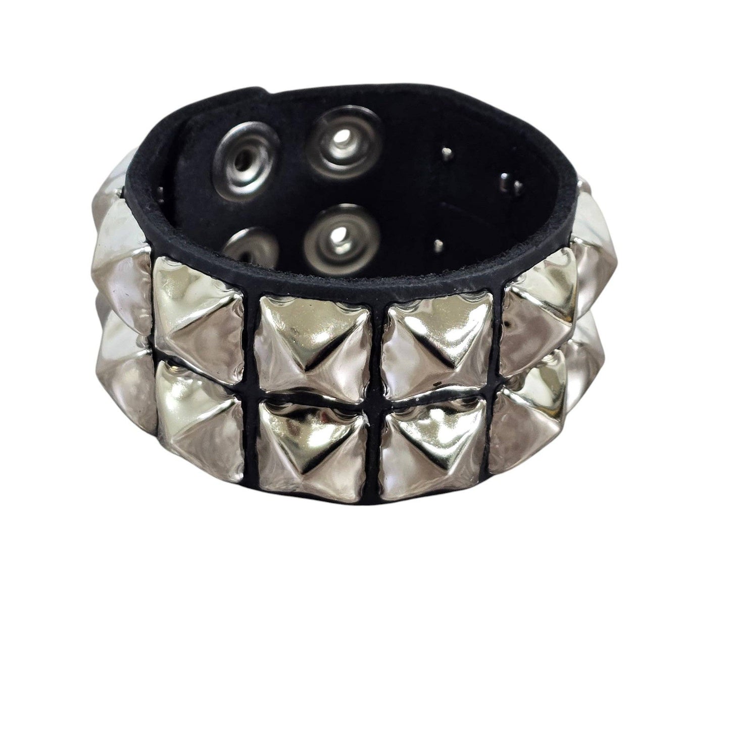 PYRAMID STUDDED LEATHER  SNAP BRACELET