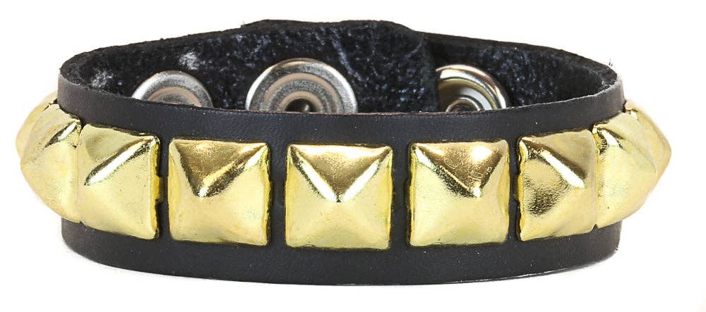 BC194 1 ROW 1/2" PYRAMID 3 SNAP BRACELET