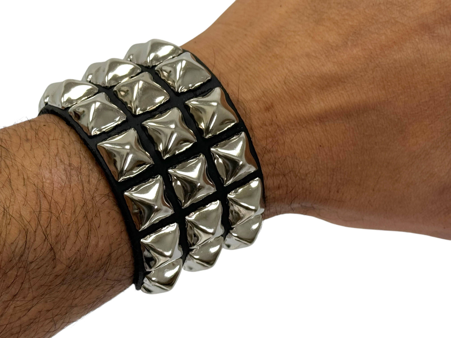 BUCKLE BRACELET WITH 3 ROW 1/2" PYRAMIDS